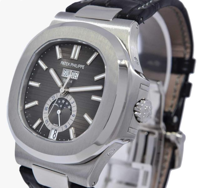 Patek Philippe Nautilus 5726A-001